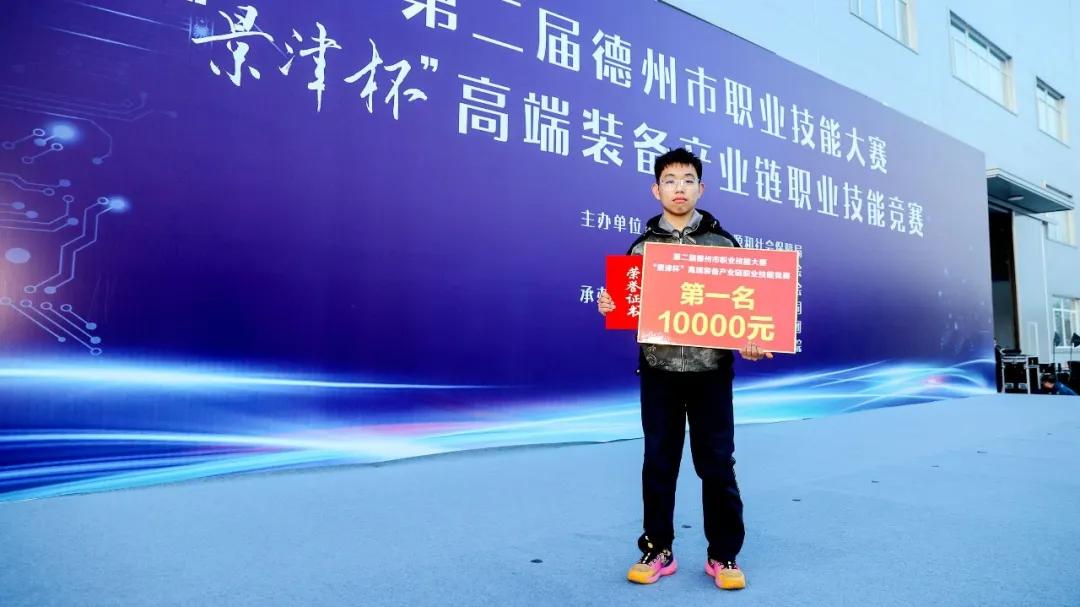 640(1).jpg 640(1).jpg